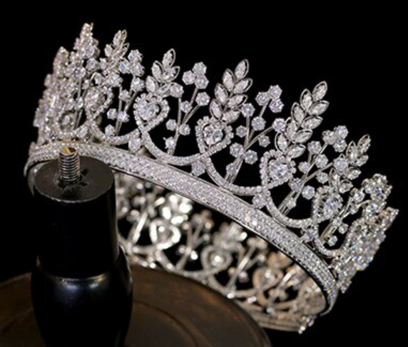 The Dignified CZ Tiara