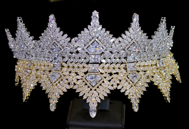 The Memorable CZ Tiara