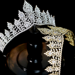 Load image into Gallery viewer, The Ruling CZ Tiara
